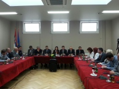 21. oktobar 2014. 17. sednica Odbora za odbranu i unutrašnje poslove u zgradi Skupštine Autonomne pokrajine Vojvodine